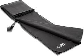 2-in-1 fleece blanket